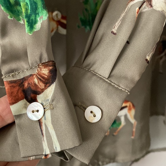 Zara Green Deer Satin Shirt Anthropologie Free People J Crew Bloggers Fave NWT M - Picture 6 of 16